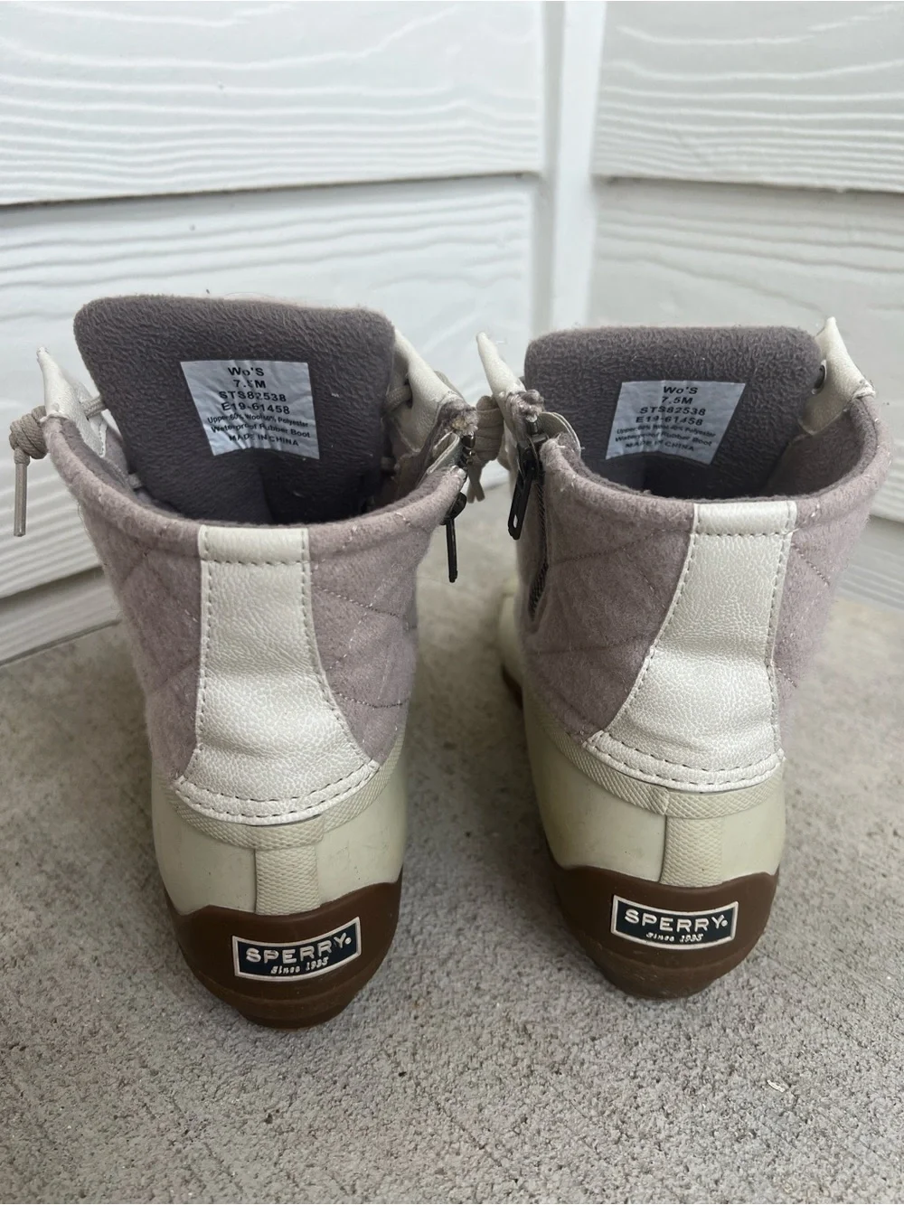 Sperry Women's Two-Texture Duck Boots in Purple and Cream - Size 7.5